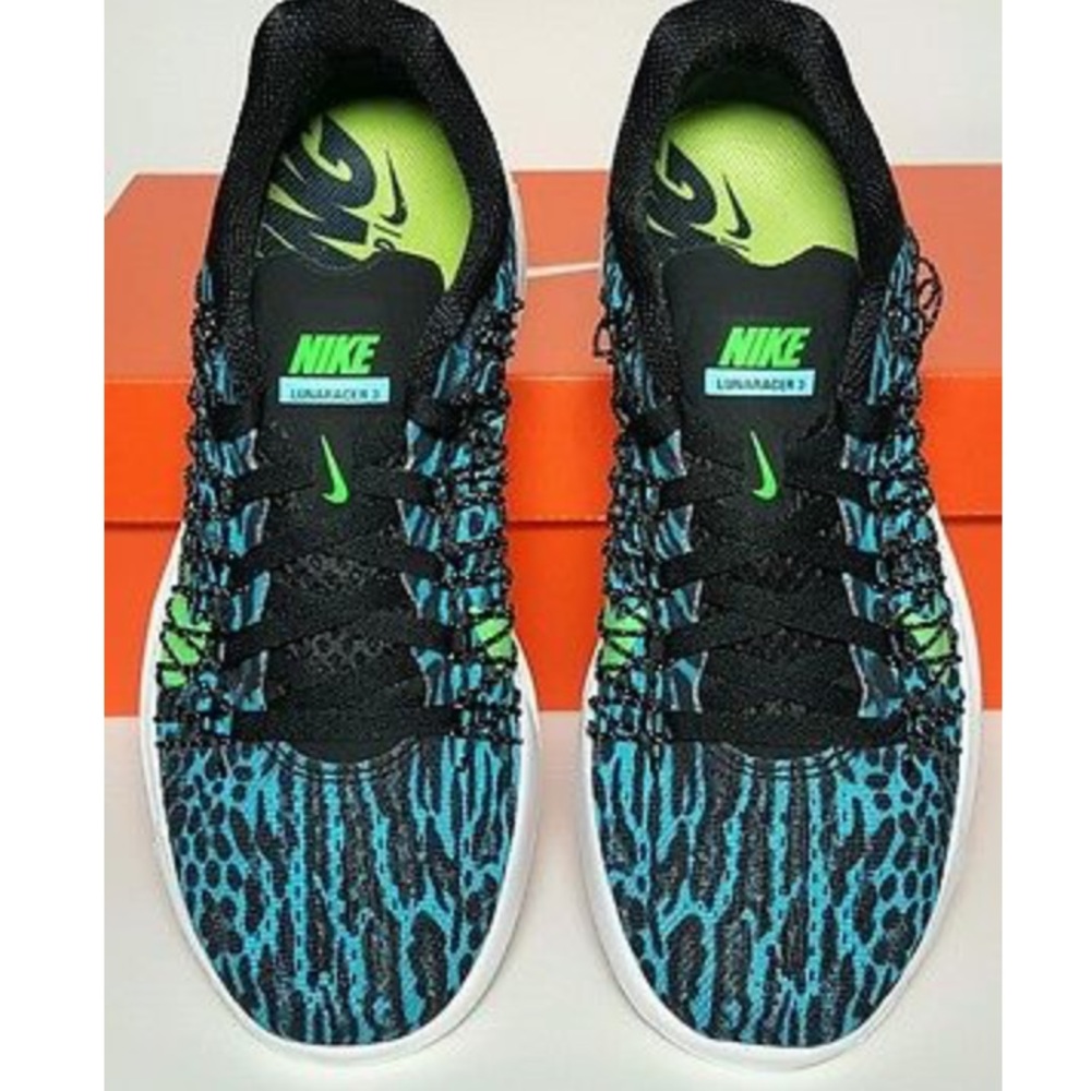 Nike Lunaracer +3. Tide Pool Blue/ Voltage Green